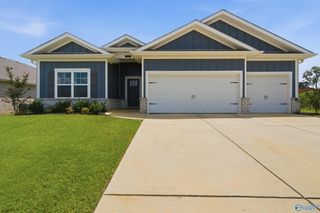 296 Wraywood Road, Huntsville, AL 35810