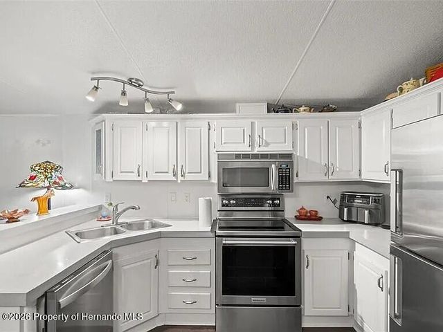 12222 Beagle Road, Hudson, FL 34667