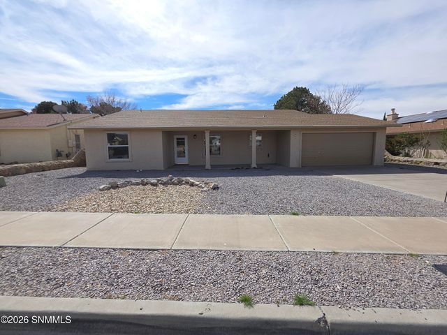 862 Stefanie Court, Las Cruces, NM 88005