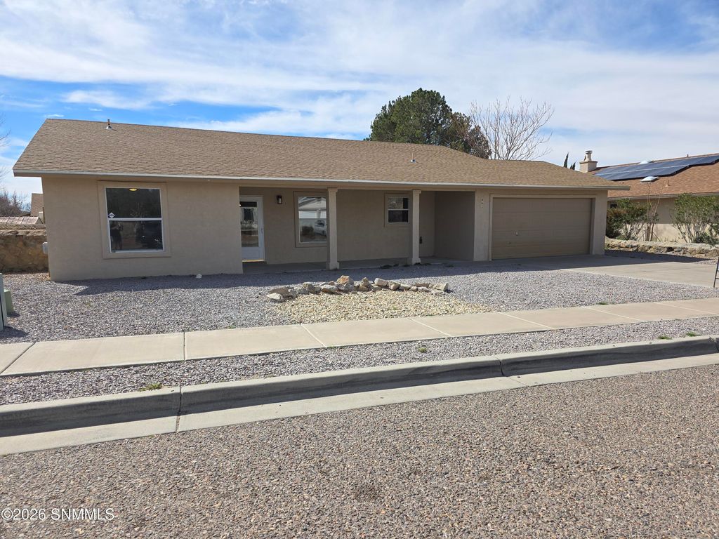 862 Stefanie Court, Las Cruces, NM 88005