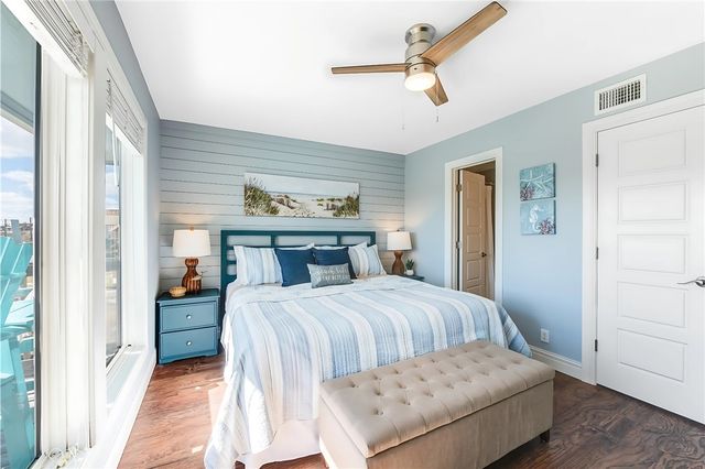 1319 S 11th St 405, Port Aransas, TX 78373