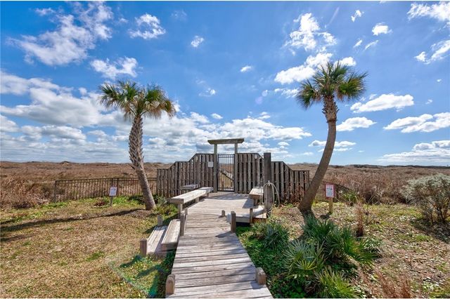1319 S 11th St 405, Port Aransas, TX 78373