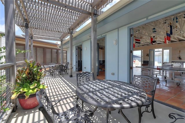 1319 S 11th St 405, Port Aransas, TX 78373