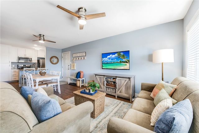 1319 S 11th St 405, Port Aransas, TX 78373