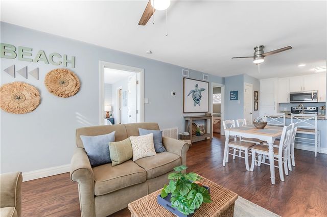 1319 S 11th St 405, Port Aransas, TX 78373