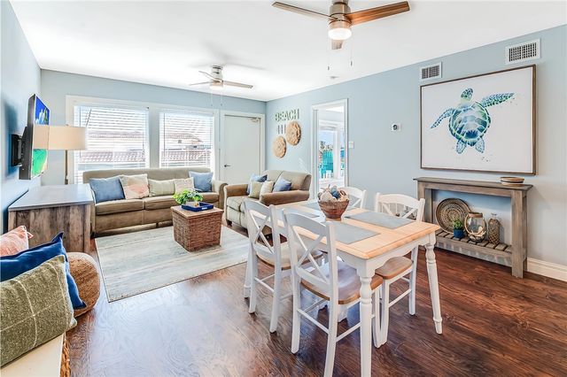 1319 S 11th St 405, Port Aransas, TX 78373