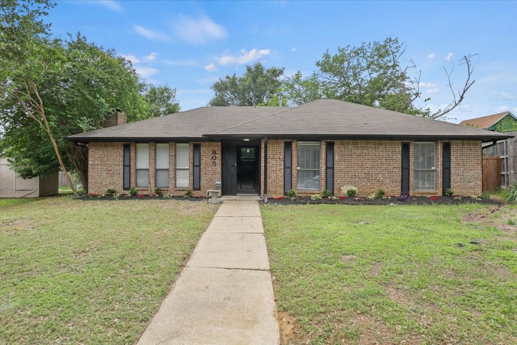 905 Timber Valley Circle, Flower Mound, TX 75028 — exterior