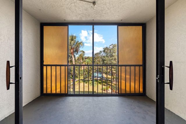 505 30TH AVENUE W E304, Bradenton, FL 34205