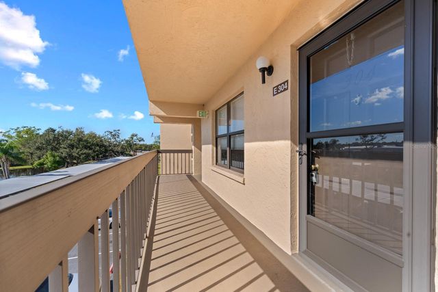 505 30TH AVENUE W E304, Bradenton, FL 34205