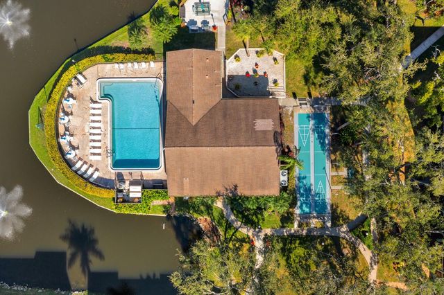 505 30TH AVENUE W E304, Bradenton, FL 34205