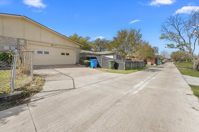 3020 Ravine Trail, Carrollton, TX 75007