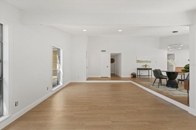 3020 Ravine Trail, Carrollton, TX 75007