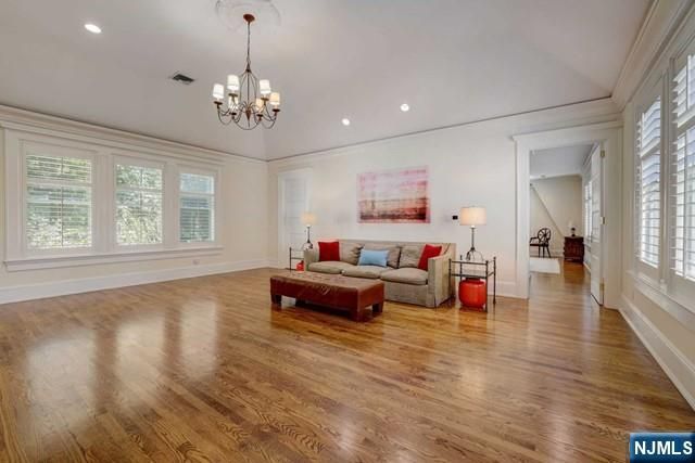 23 Olney Road, Mahwah, NJ 07430