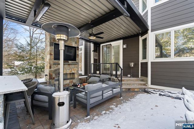 65 Prospect Avenue, Haworth, NJ 07641