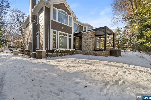 65 Prospect Avenue, Haworth, NJ 07641