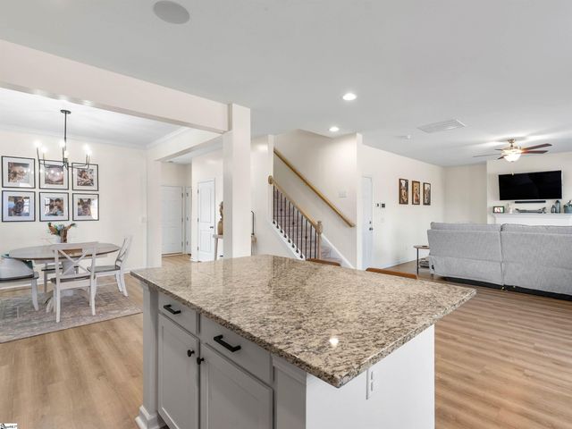 304 Videre Woods Court, Piedmont, SC 29673