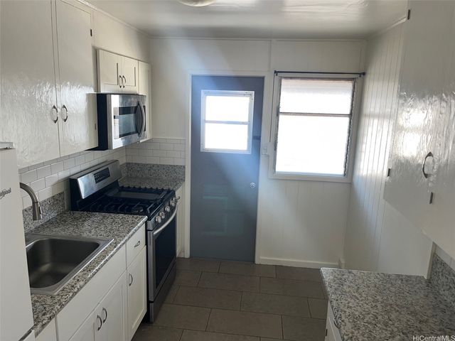 2153 Booth Road, Honolulu, HI 96813