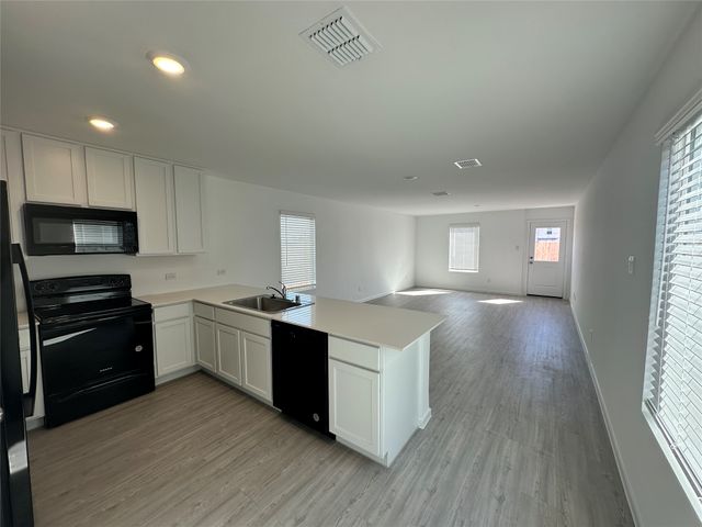 905 Blue Heron Drive, Princeton, TX 75407