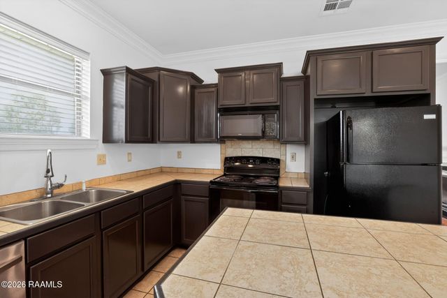 109 Chevalier Boulevard, Lafayette, LA 70503