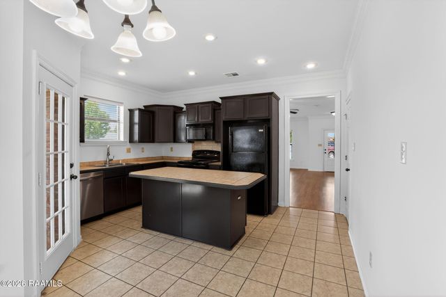 109 Chevalier Boulevard, Lafayette, LA 70503