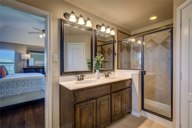 515 Hubbard Circle, Nevada, TX 75173