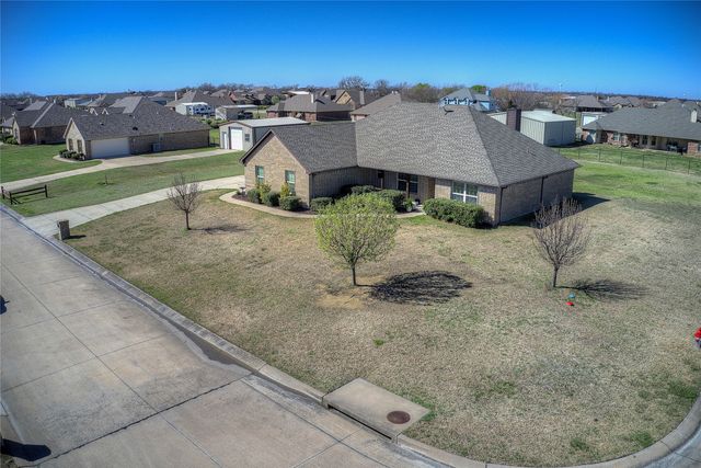 515 Hubbard Circle, Nevada, TX 75173