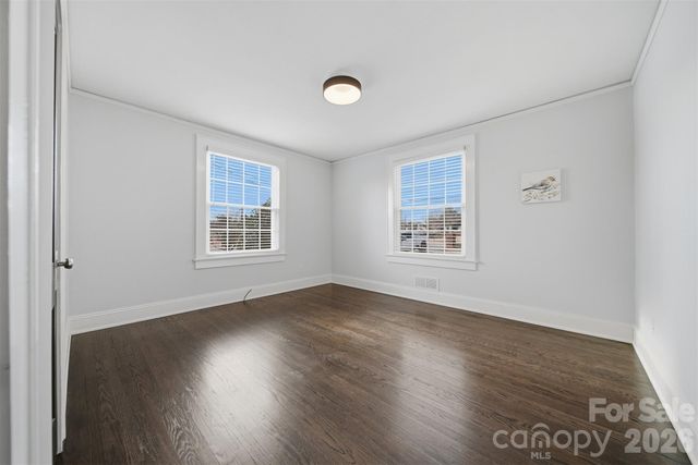 7 Forest Avenue, Granite Falls, NC 28630