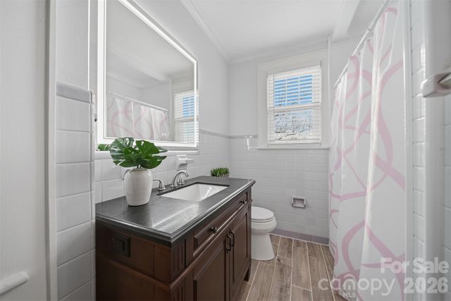 7 Forest Avenue, Granite Falls, NC 28630