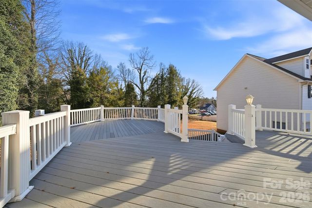 7 Forest Avenue, Granite Falls, NC 28630