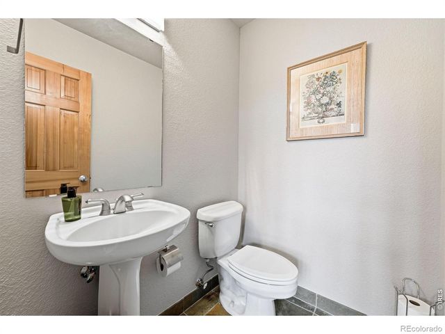 814 Mountain View Drive, Lyons, CO 80540