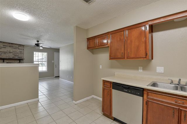 4504 Avenue L 2, Santa Fe, TX 77510