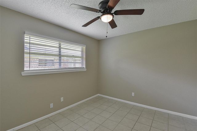 4504 Avenue L 2, Santa Fe, TX 77510