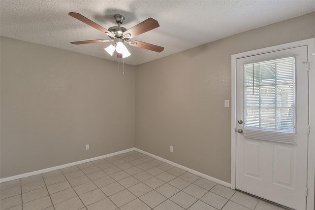 4504 Avenue L 2, Santa Fe, TX 77510