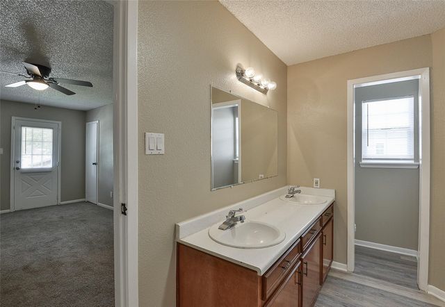 4504 Avenue L 2, Santa Fe, TX 77510