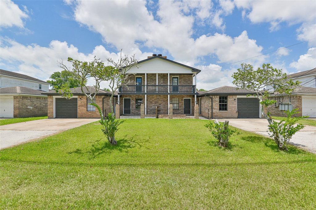 4504 Avenue L 2, Santa Fe, TX 77510