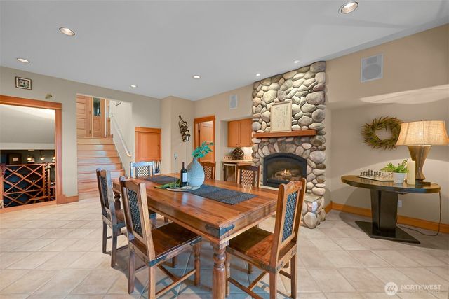 8789 Wood Duck Way, Blaine, WA 98230