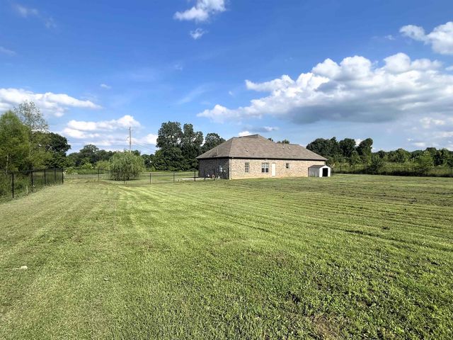 105 LILLIE LN, Burlison, TN 38015