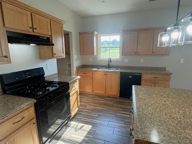 105 LILLIE LN, Burlison, TN 38015