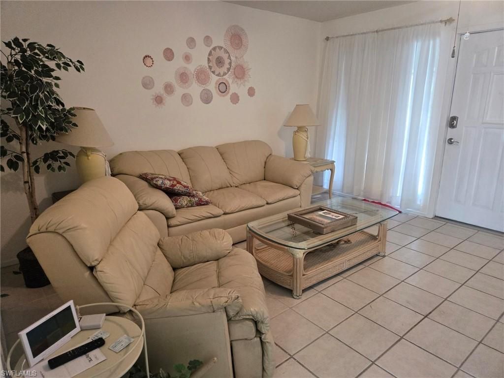 7400 College PKWY 74D, FORT MYERS, FL 33907 — photo 2