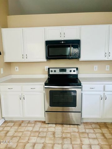 1524 Clover Ridge Court, Raleigh, NC 27610
