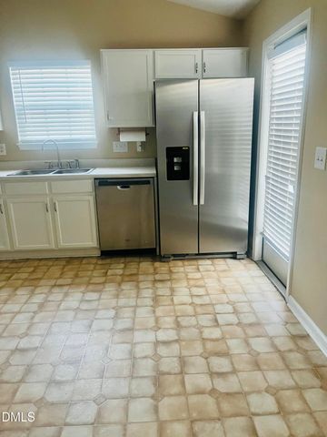 1524 Clover Ridge Court, Raleigh, NC 27610