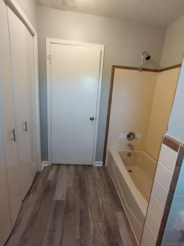 1220 Walnut Street, La Marque, TX 77568