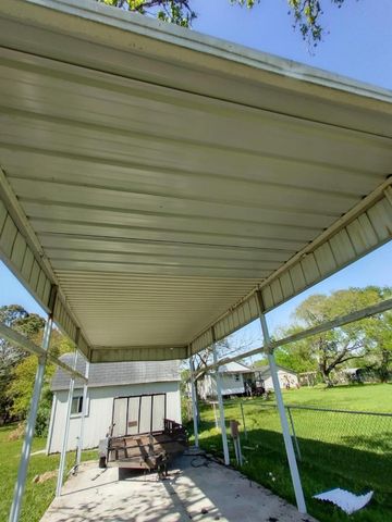 1220 Walnut Street, La Marque, TX 77568