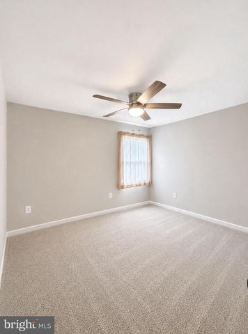 9520 CARLISLE RD, Dillsburg, PA 17019