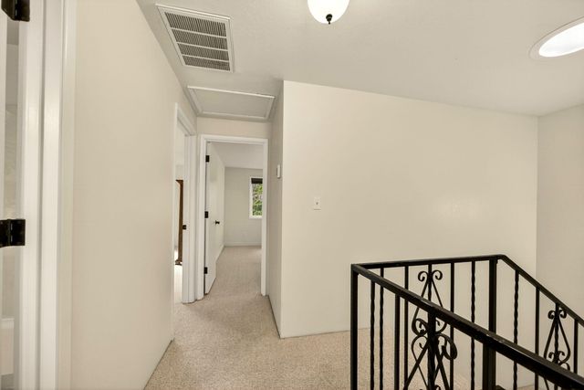 206 Mount Echo Drive, Medford, OR 97504