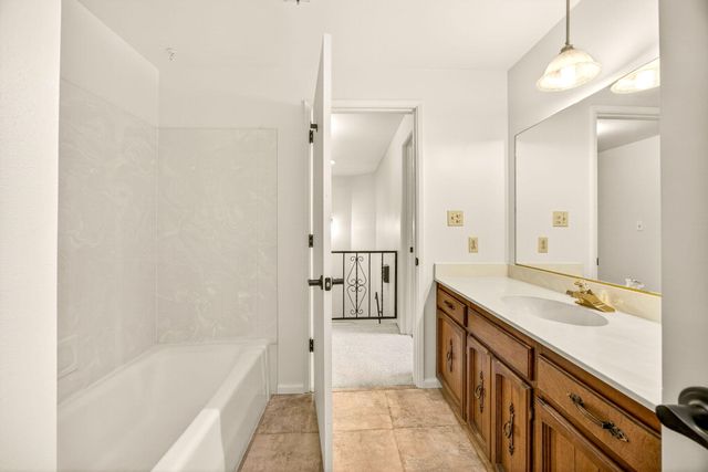 206 Mount Echo Drive, Medford, OR 97504