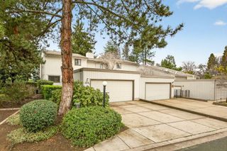 206 Mount Echo Drive, Medford, OR 97504