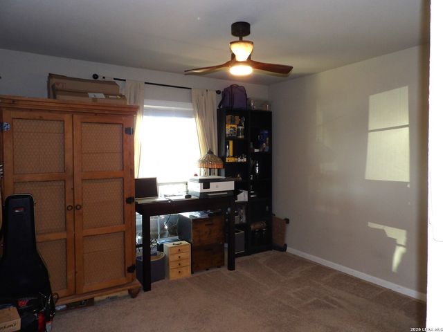 930 PUMPKIN RDG, New Braunfels, TX 78130