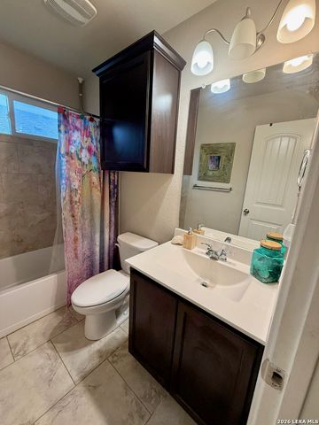 930 PUMPKIN RDG, New Braunfels, TX 78130