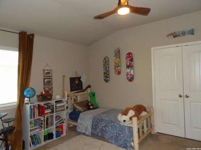 930 PUMPKIN RDG, New Braunfels, TX 78130